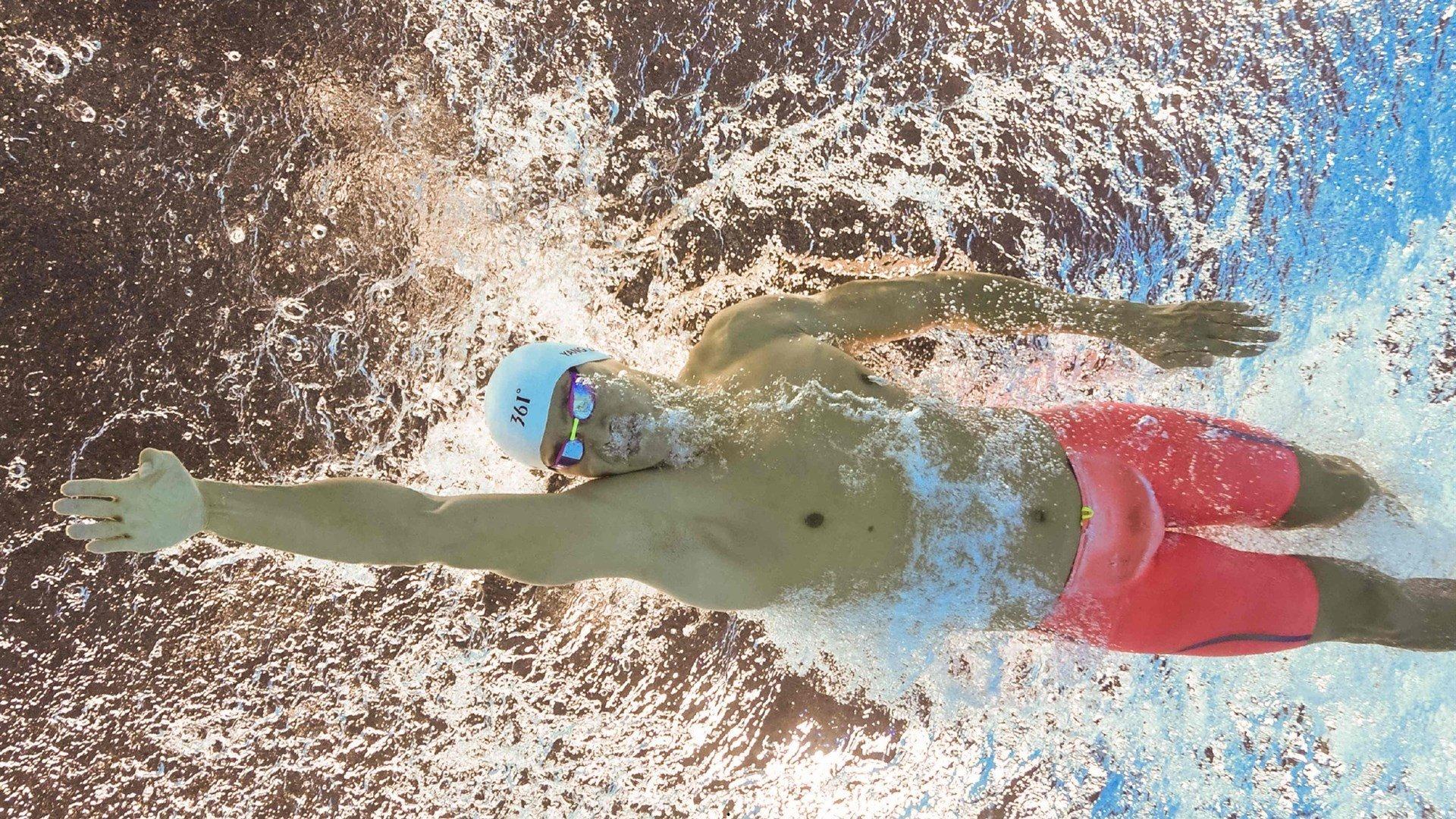 巅峰对决！扣篮大赛新星闪耀全场，创意与力量引爆篮球之夜